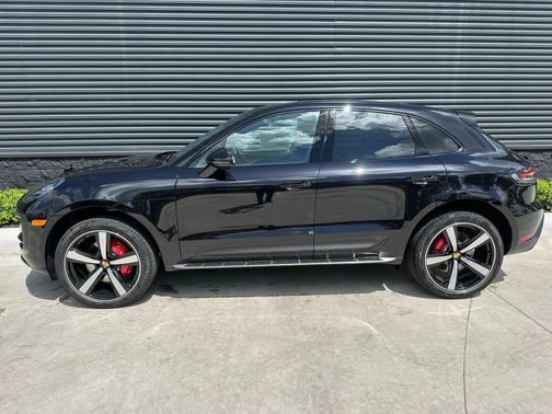 2025 Porsche Macan S
