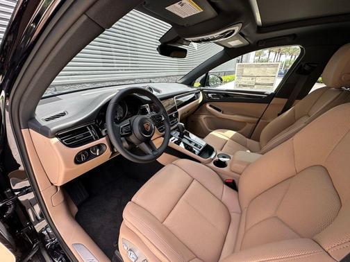 2025 Porsche Macan S