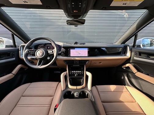 2026 Porsche Cayenne AWD