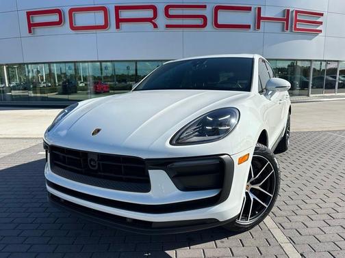 2023 Porsche Macan 