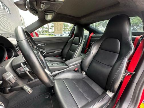 2018 Porsche 911 Carrera GTS