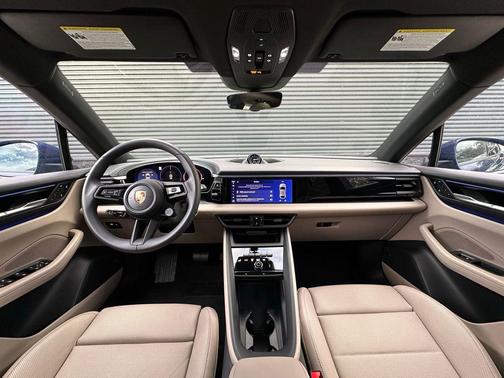 2025 Porsche Macan 4