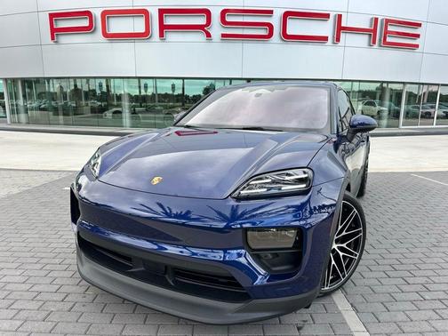 2025 Porsche Macan 4