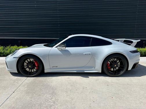 2024 Porsche 911 Carrera GTS