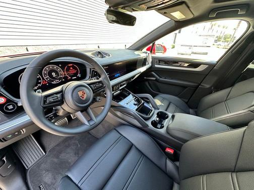 2026 Porsche Cayenne S Coupe AWD