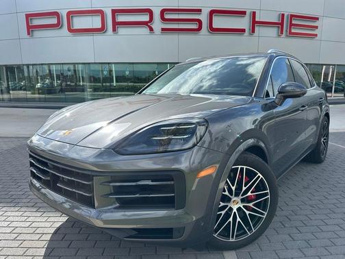 2024 Porsche Cayenne S