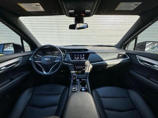 2024 Cadillac XT6 Luxury FWD