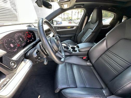 Gray 2024 Porsche Cayenne Base