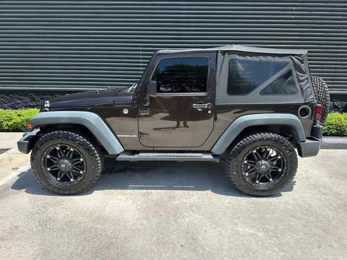 Pearl 2013 Jeep Wrangler Sport