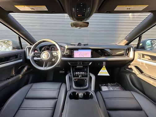 Arctic Grey 2026 Porsche Cayenne