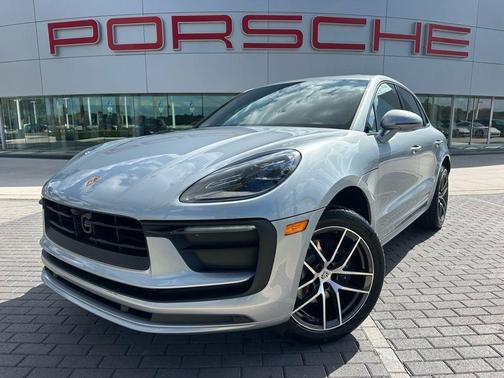 2026 Porsche Macan Base