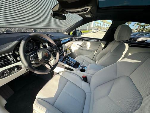 2026 Porsche Macan S