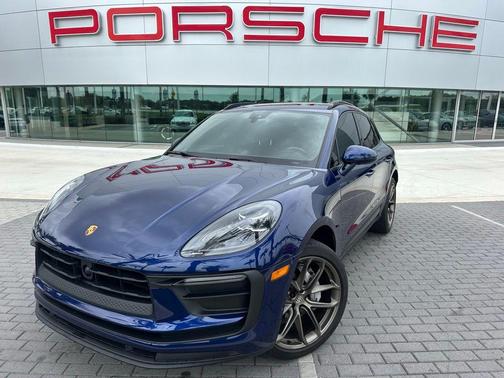 2022 Porsche Macan Base