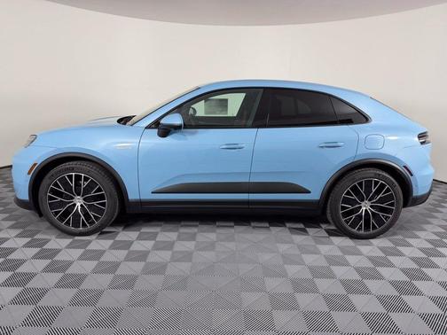 Frozen Blue 2026 Porsche Macan Base