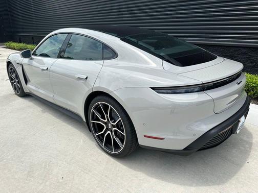 2025 Porsche Taycan Base