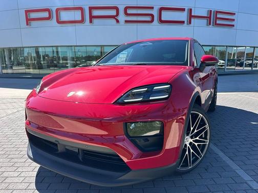 2026 Porsche Macan Base