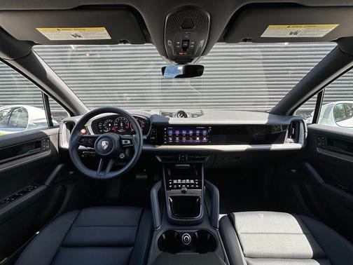Carrara White 2026 Porsche Cayenne