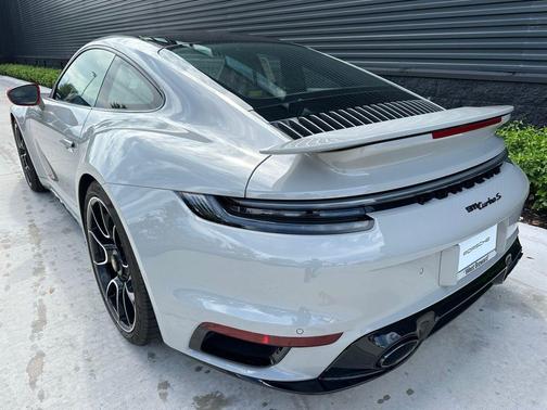2025 Porsche 911 Turbo