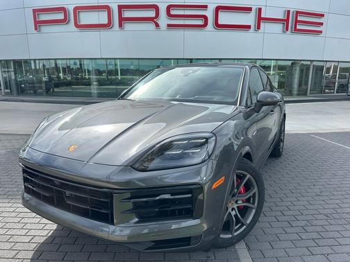 Quartzite Grey Metallic 2026 Porsche Cayenne S