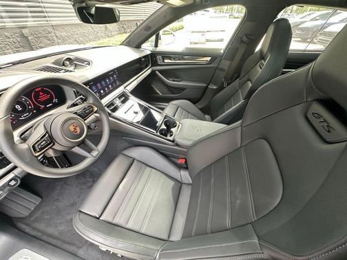 Chalk 2026 Porsche Panamera GTS