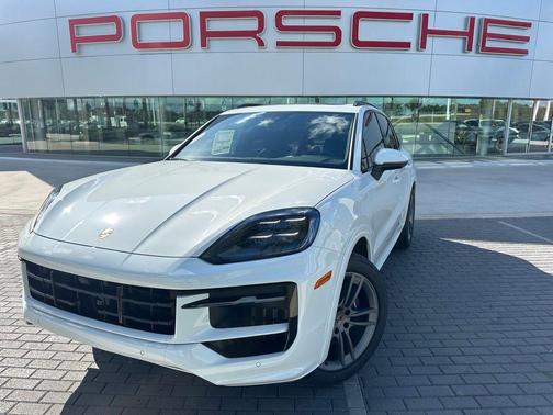 2025 Porsche Cayenne Base