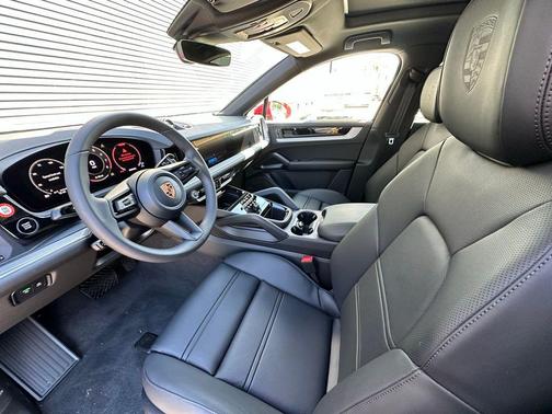 2026 Porsche Cayenne AWD