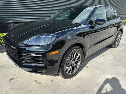 2026 Porsche Cayenne AWD