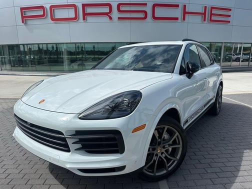 White 2023 Porsche Cayenne Platinum Edition