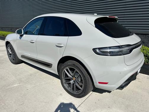 Chalk 2026 Porsche Macan T