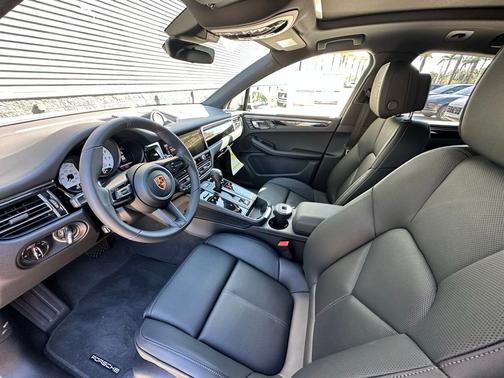 Chalk 2026 Porsche Macan T