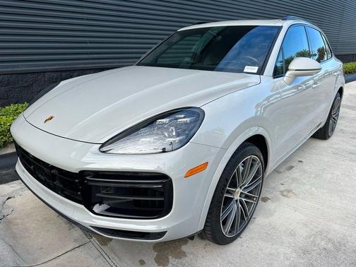 2023 Porsche Cayenne Turbo