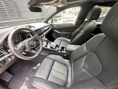 Chalk 2026 Porsche Macan Base