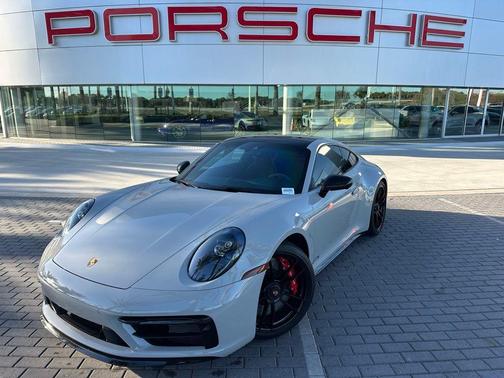 2024 Porsche 911 Carrera GTS