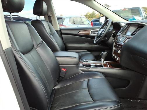 2019 Nissan Pathfinder Platinum