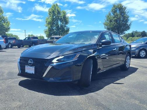 2025 Nissan Altima S