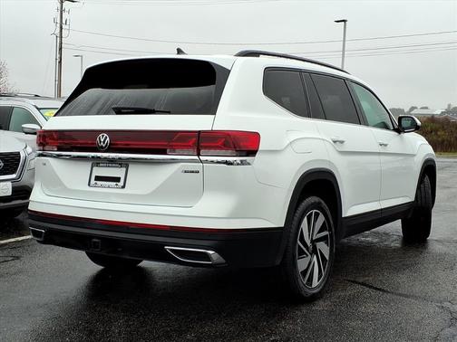 2024 Volkswagen Atlas 2.0T SE