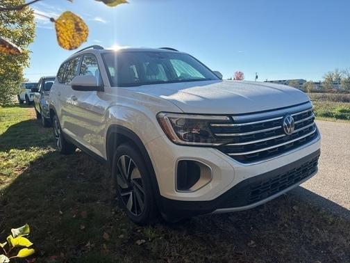 2024 Volkswagen Atlas 2.0T SE