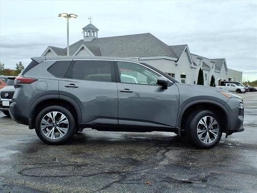 2022 Nissan Rogue SV
