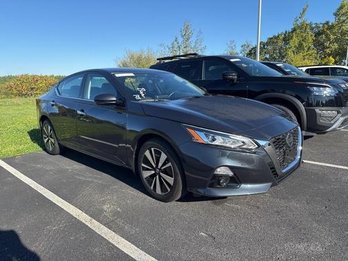 2022 Nissan Altima 2.5 SL
