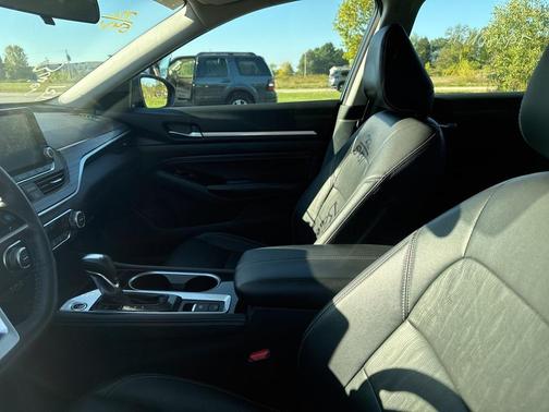 2022 Nissan Altima 2.5 SL