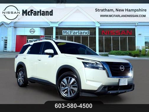 2024 Nissan Pathfinder SL