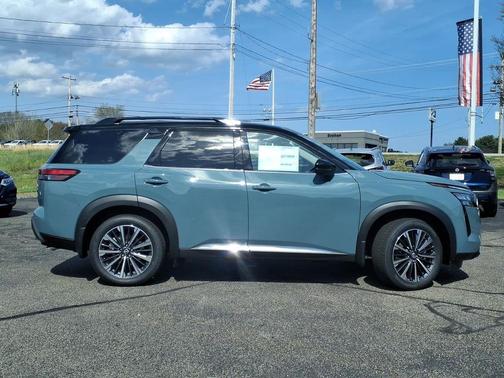 2t Teal Blk Rf 2026 Nissan Pathfinder Platinum