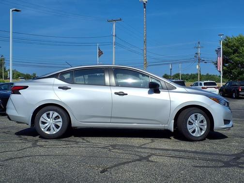 2025 Nissan Versa S