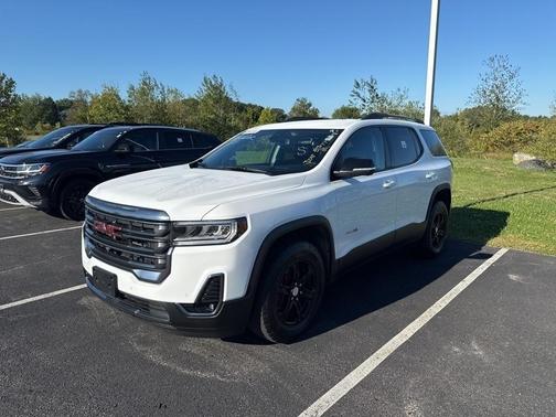 2022 GMC Acadia AT4