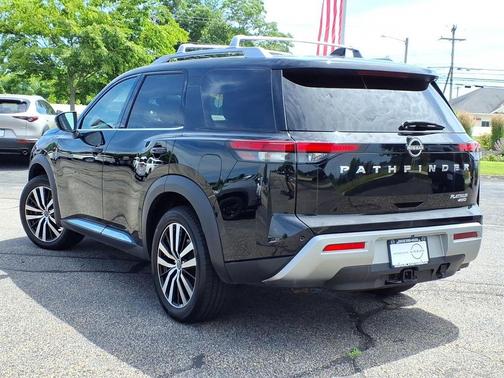 Black 2023 Nissan Pathfinder Platinum