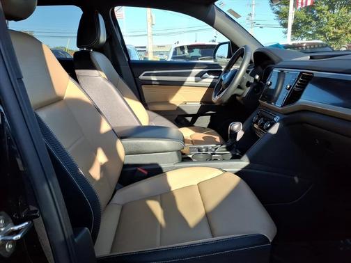 2023 Volkswagen Atlas Cross Sport 3.6L V6 SE w/Technology