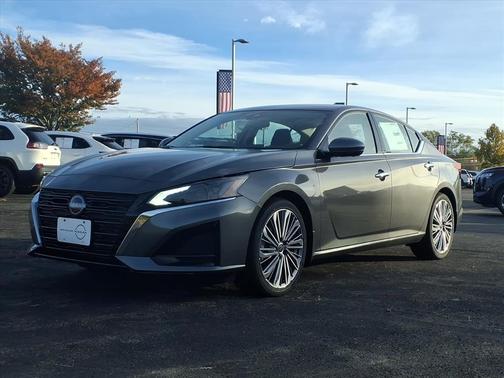 2025 Nissan Altima SL