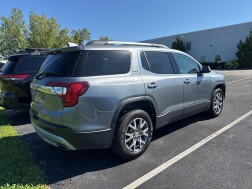 2021 GMC Acadia SLT