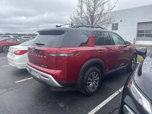 2 Tone Red / Black Roof 2023 Nissan Pathfinder SL