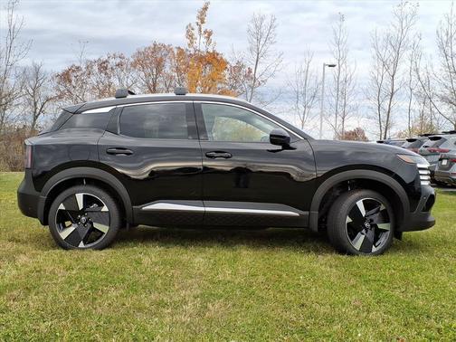 Super Black 2026 Nissan Kicks SR